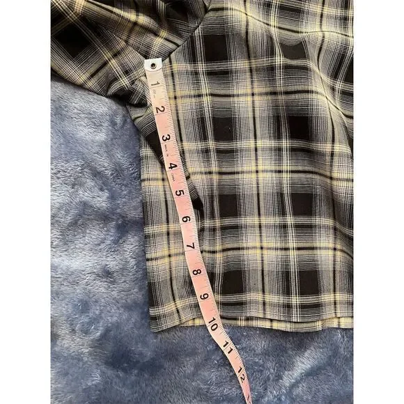 IZOD Men's Plaid Chino Shorts Size 40 Multicolor Casual - Picture 4 of 12